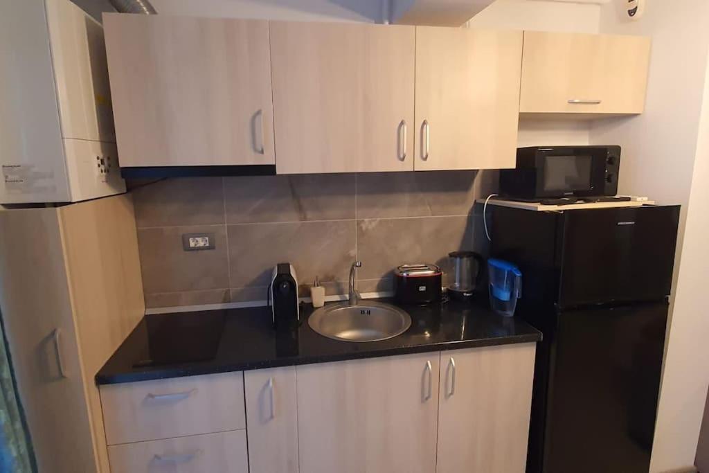 Alezzy Beach Apartament Prima Linie La Mare Năvodari Eksteriør bilde