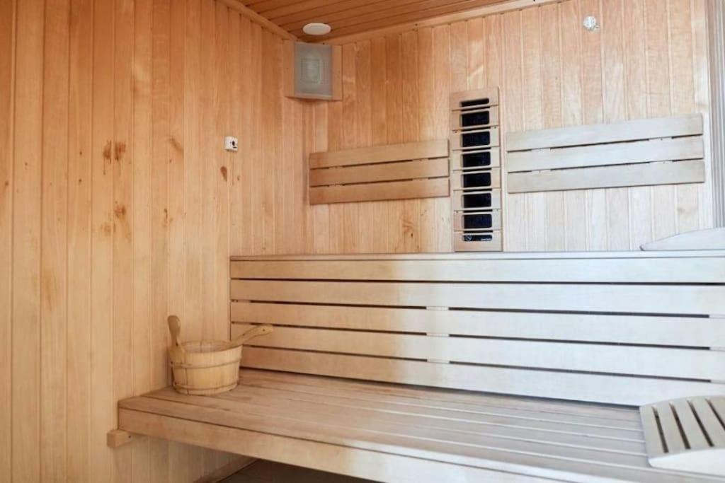 Alezzy Beach Apartament Prima Linie La Mare Năvodari Eksteriør bilde