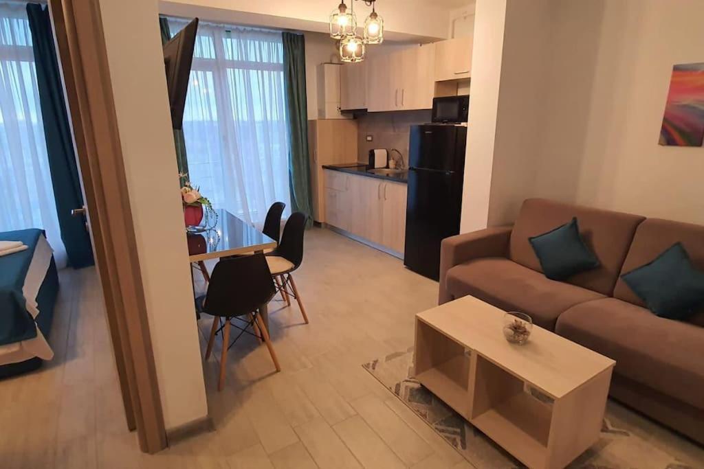 Alezzy Beach Apartament Prima Linie La Mare Năvodari Eksteriør bilde